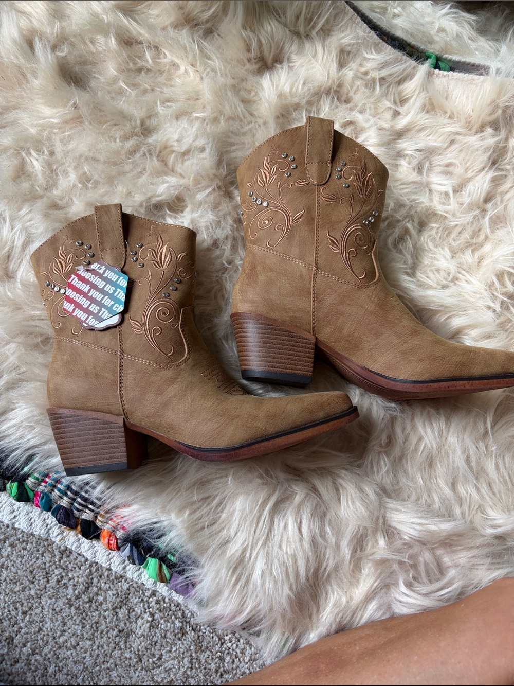 Women’s Tan Western Boots with Embroidered Detail & rhinestone’s